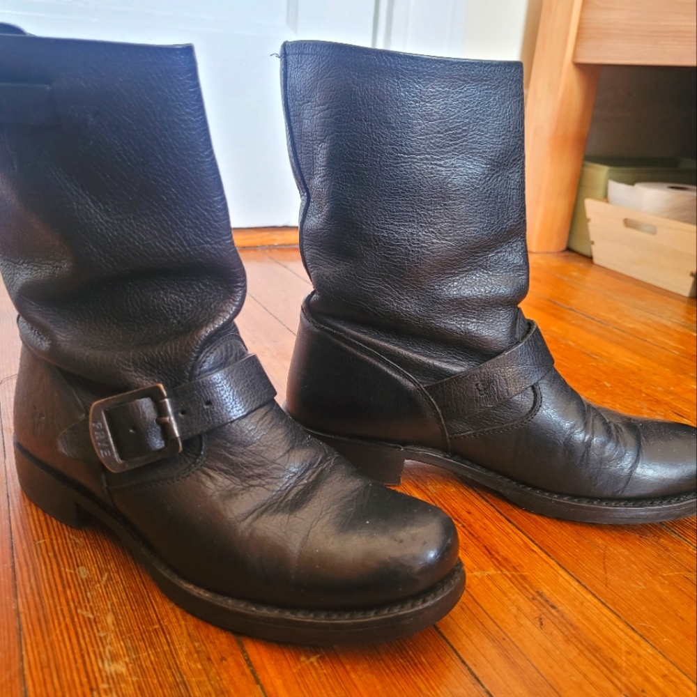 Frye Veronica Boots, size 6.5, black